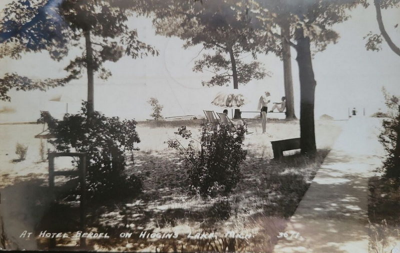 Hotel Berdel - Old Photo (newer photo)